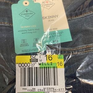 St. John's Bay Womens Mid Rise Secretly Slender Skinny Jean 14